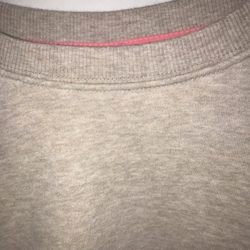 All in Motion Tan Crewneck Sweatshirt with Thumbholes